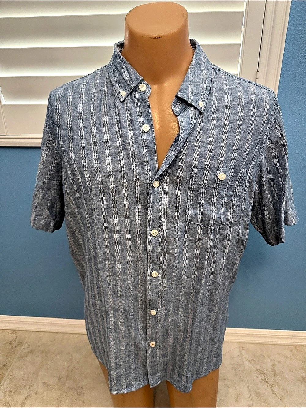 Weatherproof Vintage Men's Blue Striped Button Down Shirt
